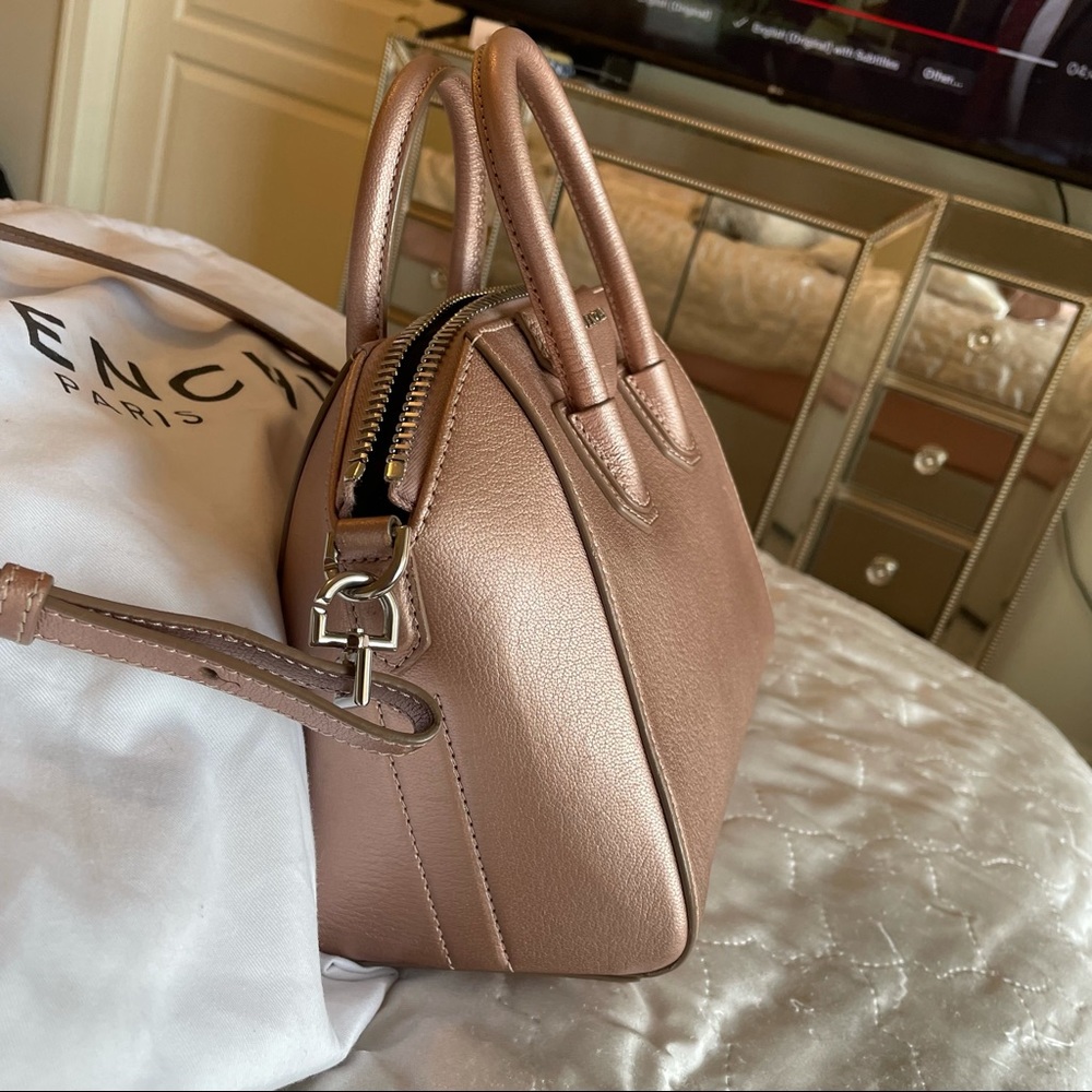 Givenchy Mini Antigona - Picture 2 of 9